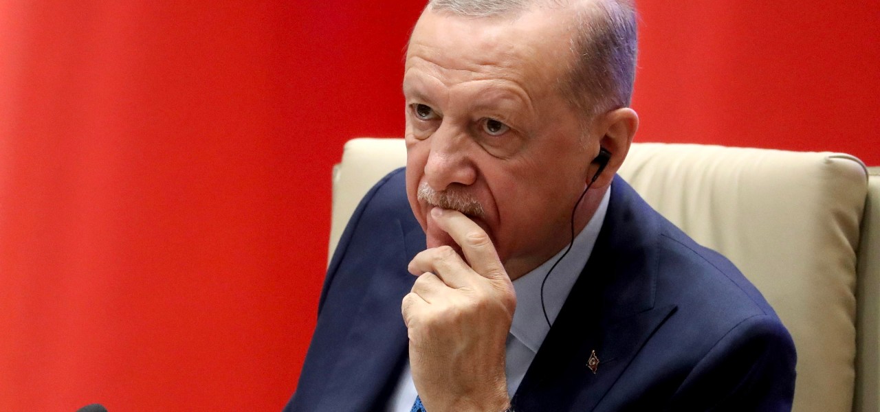 Il presidente turco, Recep Tayyip Erdogan, durante la telefonata con il cancelliere tedesco, Friedrich Merz, ha dichiarato che il tavolo dei negoziati è l'unico strumento per risolvere le controversie sul nucleare con l’Iran