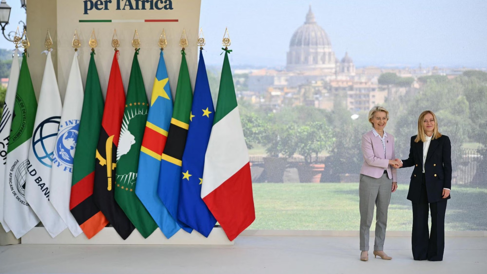 Oggi, a Roma, si è tenuto il vertice “The Mattei Plan for Africa and the Global Gateway", co-presieduto dalla presidente del Consiglio, Giorgia Meloni, e dalla presidente della Commissione europea, Ursula von der Leyen