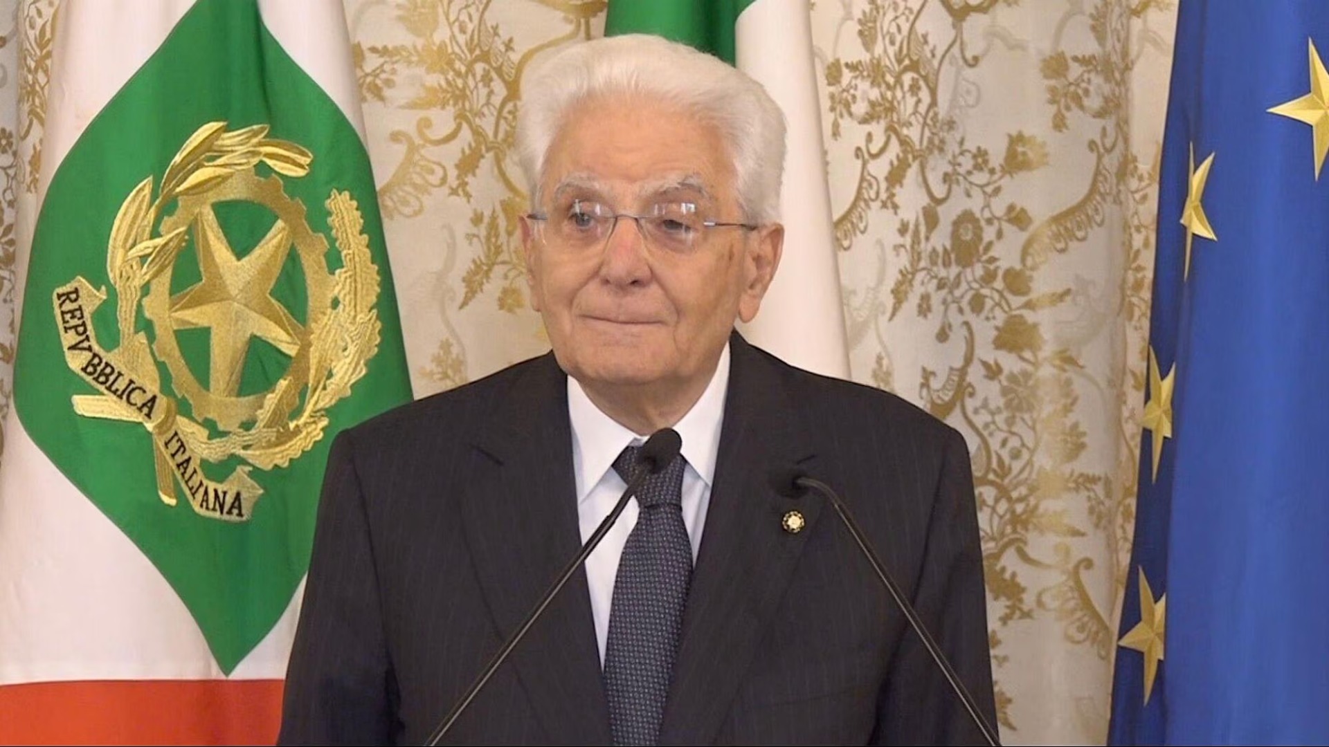 Il presidente della Repubblica, Sergio Mattarella, in occasione dell’incontro al Quirinale con i componenti del Consiglio generale degli Italiani all’estero