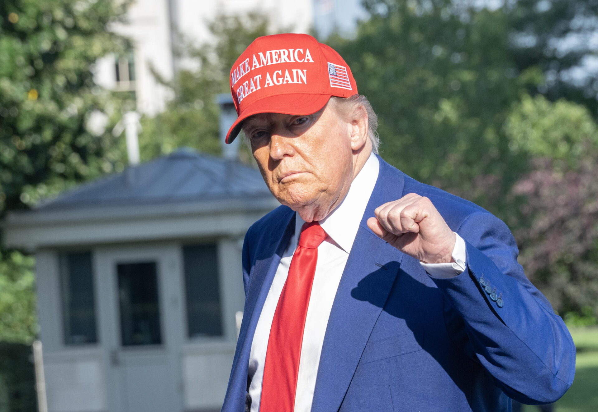 Il presidente degli Usa, Donald Trump, su Truth, ha annunciato il cessate il fuoco tra Israele e Iran